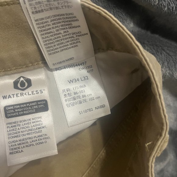 Men's Dockers Straight Fit Khaki Pants Size 34x32 - Picture 3 of 5